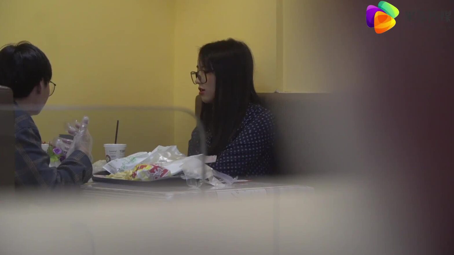 Gái Xinh Học Sinh Đồng Phục Bị Bạn Trai Đè Ra Địt Trong Phòng Y Tế Trường